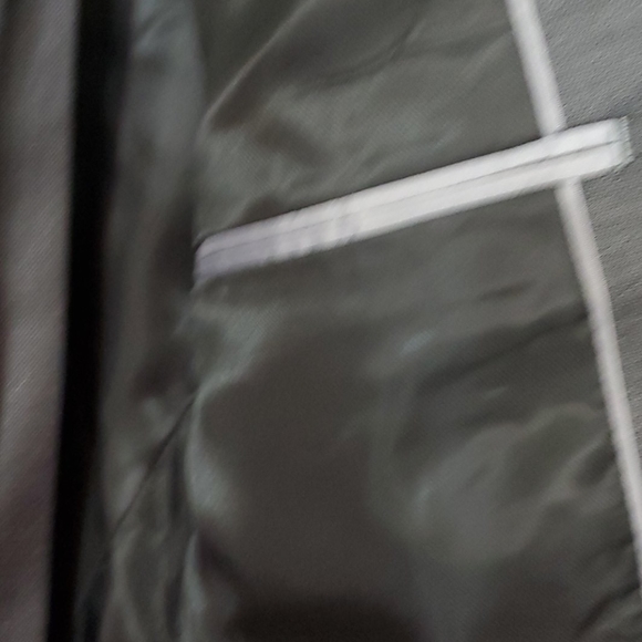 Kenneth Cole The Unlisted 2pc Suit - Picture 4 of 10